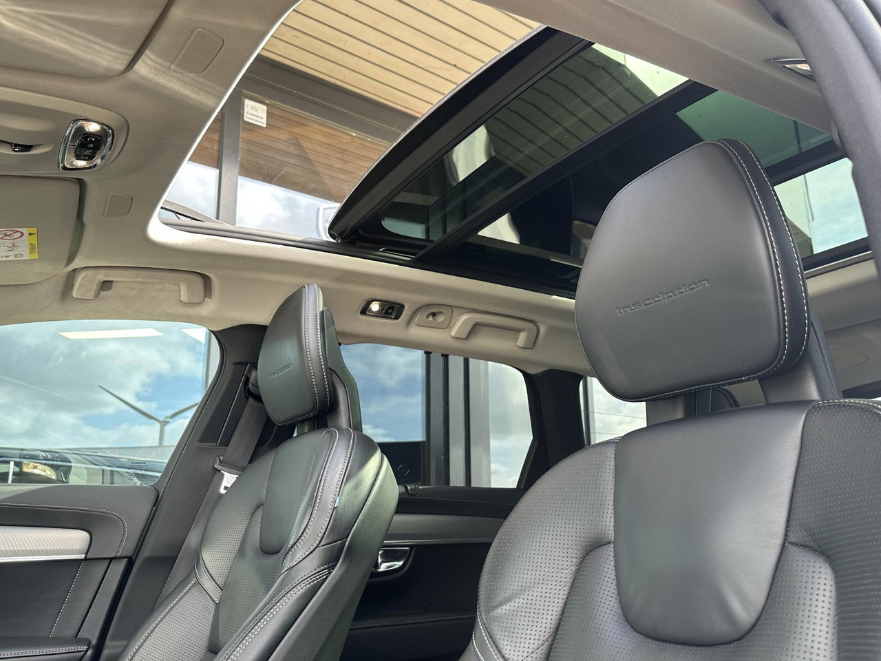 Volvo V90