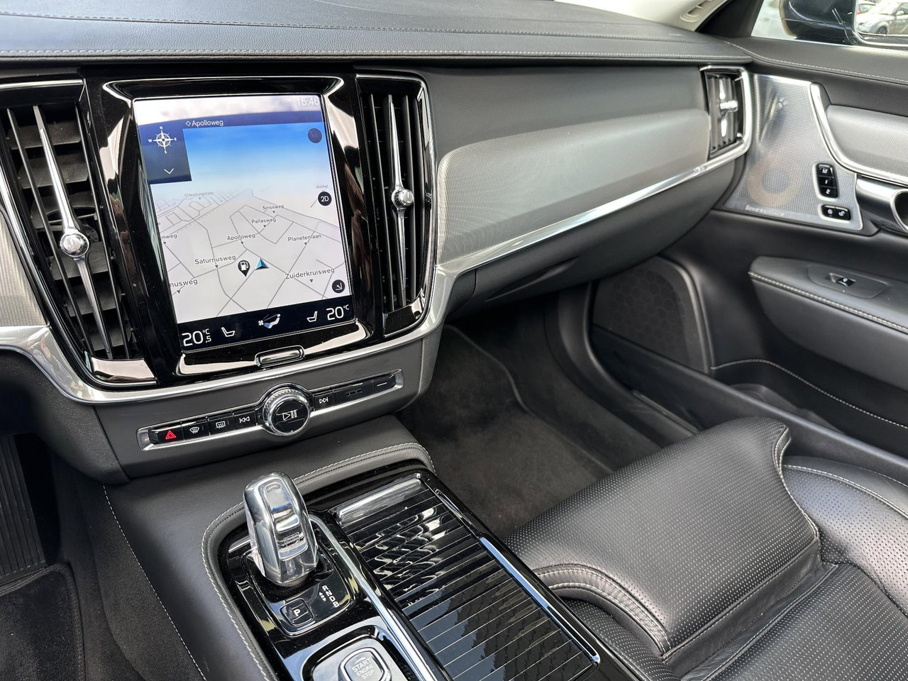 Volvo V90