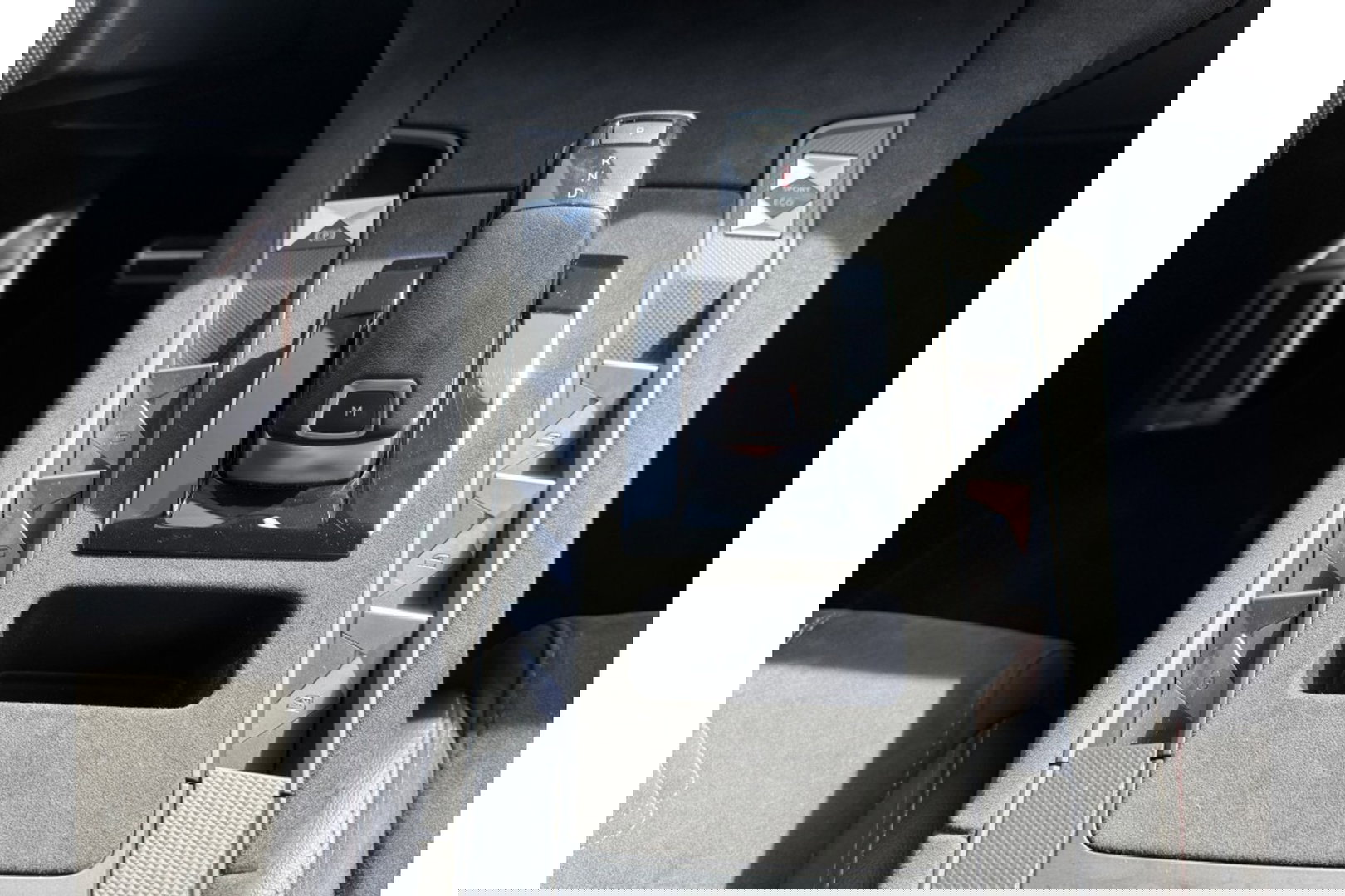 DS Ds 7 Crossback 1.2 PT 130PK PERFORMANCE AUTOMAAT AIRCO NAVI.