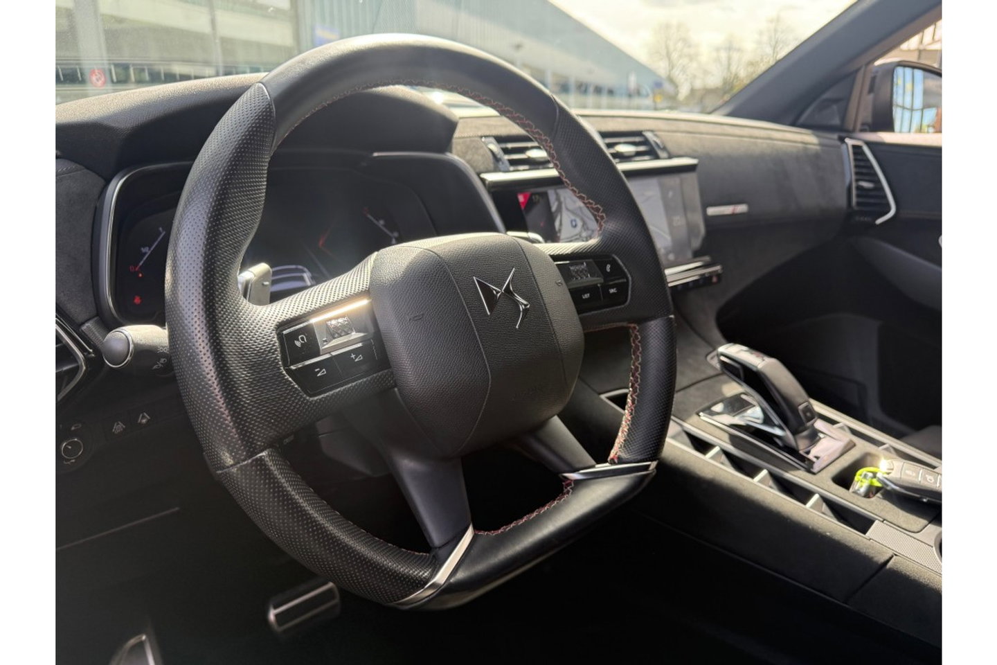 DS Ds 7 Crossback 1.2 PT 130PK PERFORMANCE AUTOMAAT AIRCO NAVI.