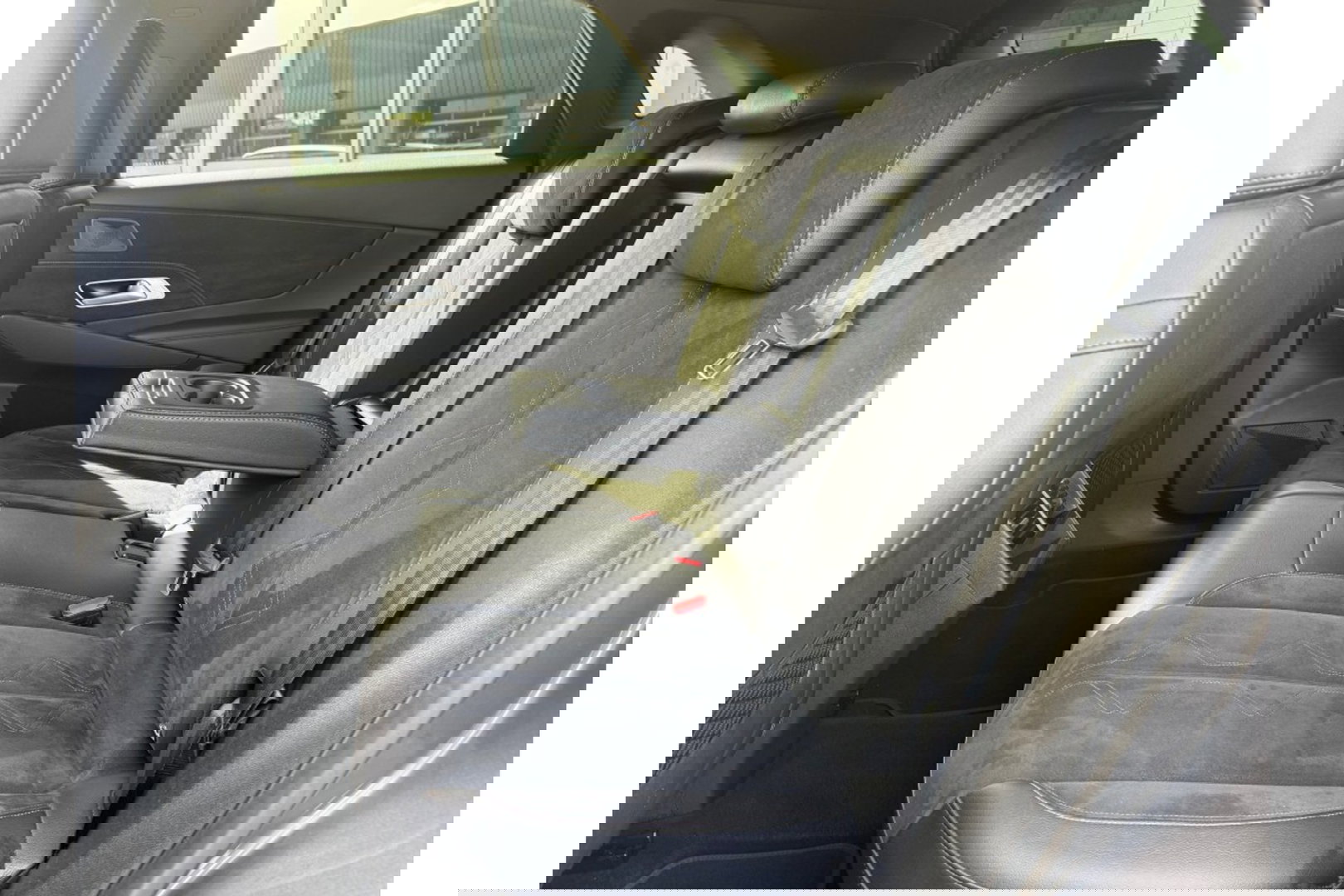 DS Ds 7 Crossback 1.2 PT 130PK PERFORMANCE AUTOMAAT AIRCO NAVI.