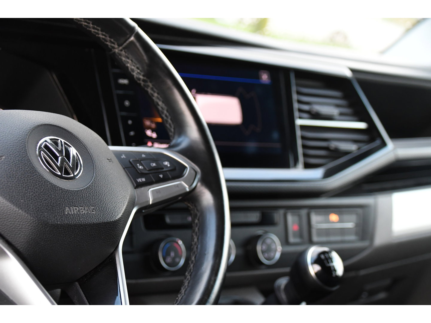 Volkswagen Transporter 2.0 TDI L1H1 Bulli Virtual, Adaptieve Cruise, Carplay, 150PK, Sensoren, NAVI, LED, UNIEK!