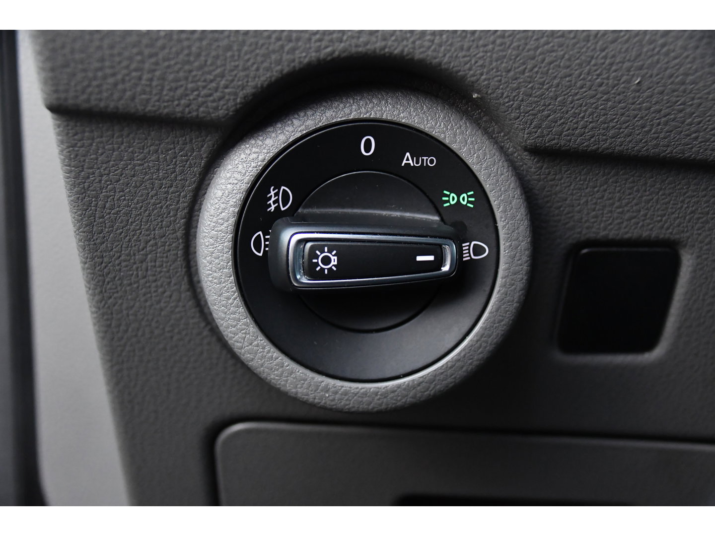 Volkswagen Transporter 2.0 TDI L1H1 Bulli Virtual, Adaptieve Cruise, Carplay, 150PK, Sensoren, NAVI, LED, UNIEK!