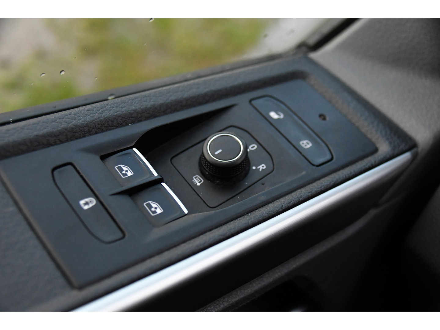 Volkswagen Transporter 2.0 TDI L1H1 Bulli Virtual, Adaptieve Cruise, Carplay, 150PK, Sensoren, NAVI, LED, UNIEK!