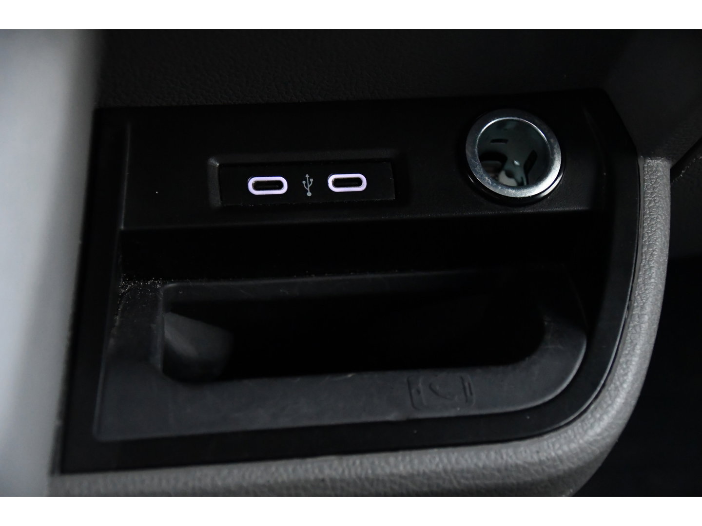 Volkswagen Transporter 2.0 TDI L1H1 Bulli Virtual, Adaptieve Cruise, Carplay, 150PK, Sensoren, NAVI, LED, UNIEK!