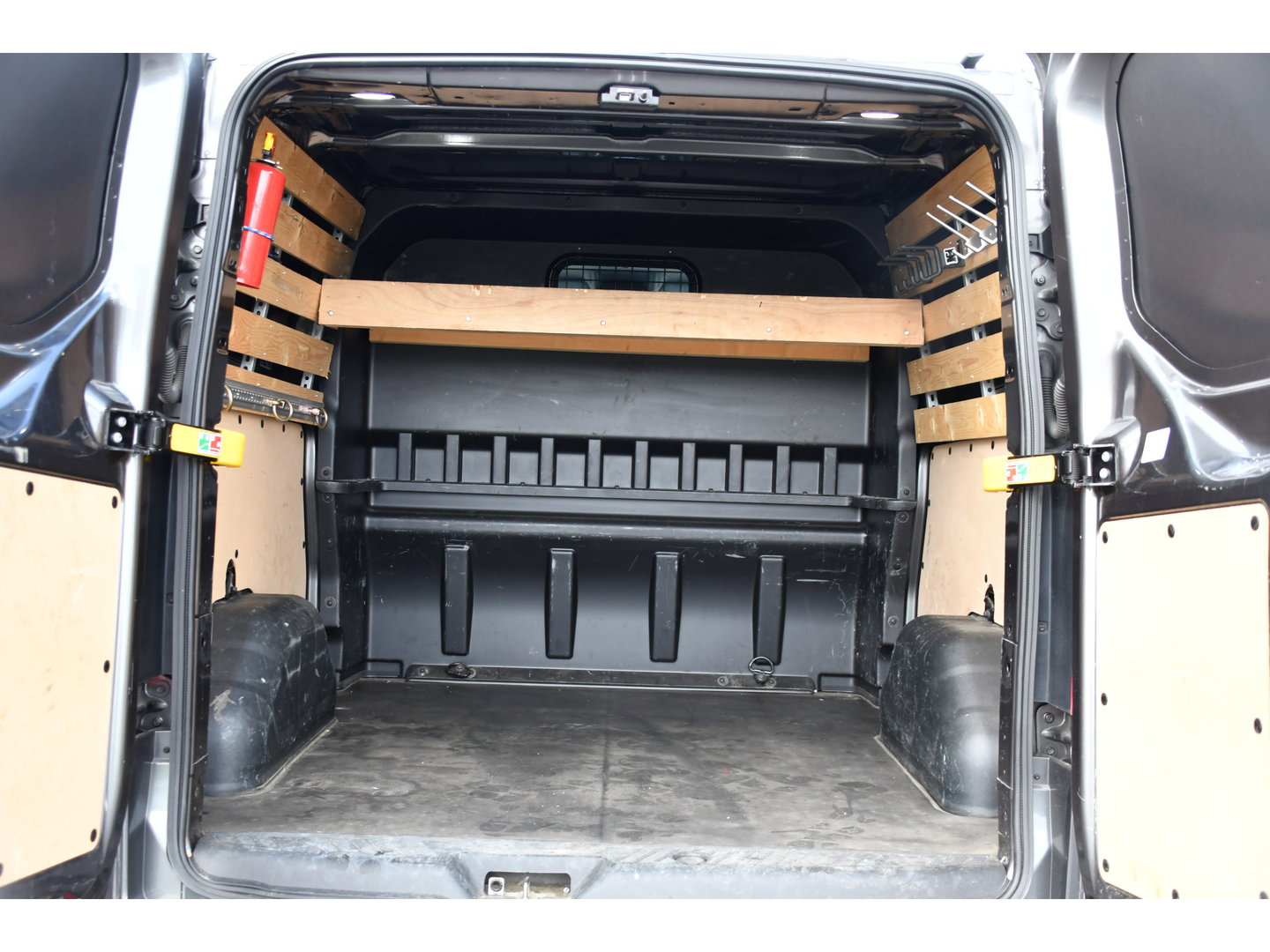 Ford Transit Custom 300 2.0 TDCI L2H1 Limited DC PB Edition