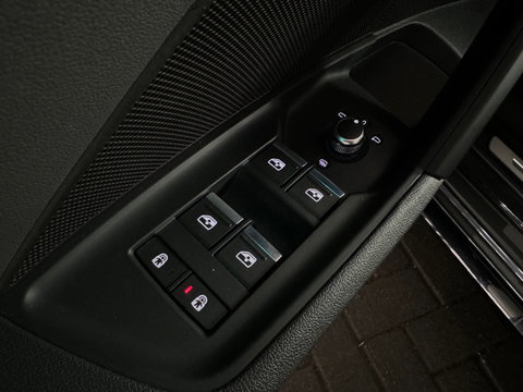 Audi A3 Sportback 30 TFSI S Line Pano|Sfeer|Night|Leer|CarPlay