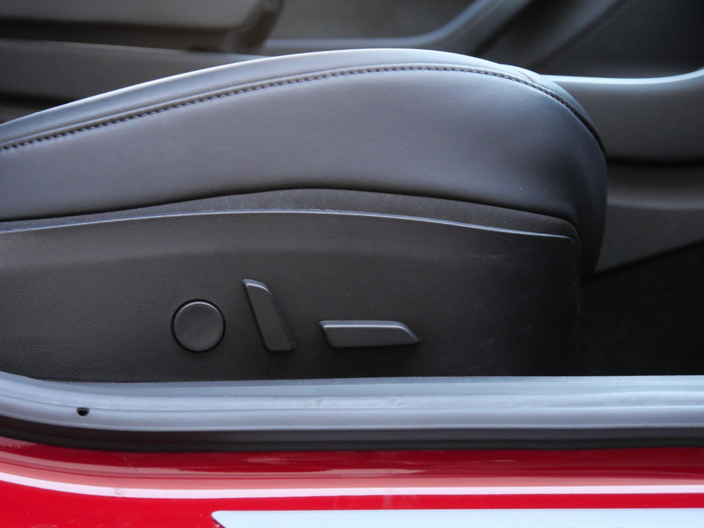 Tesla Model 3 60kWh STANDARD PLUS RDW/ 19INCH/ 1STE EIGENAAR/ 4 NIEUWE BANDEN