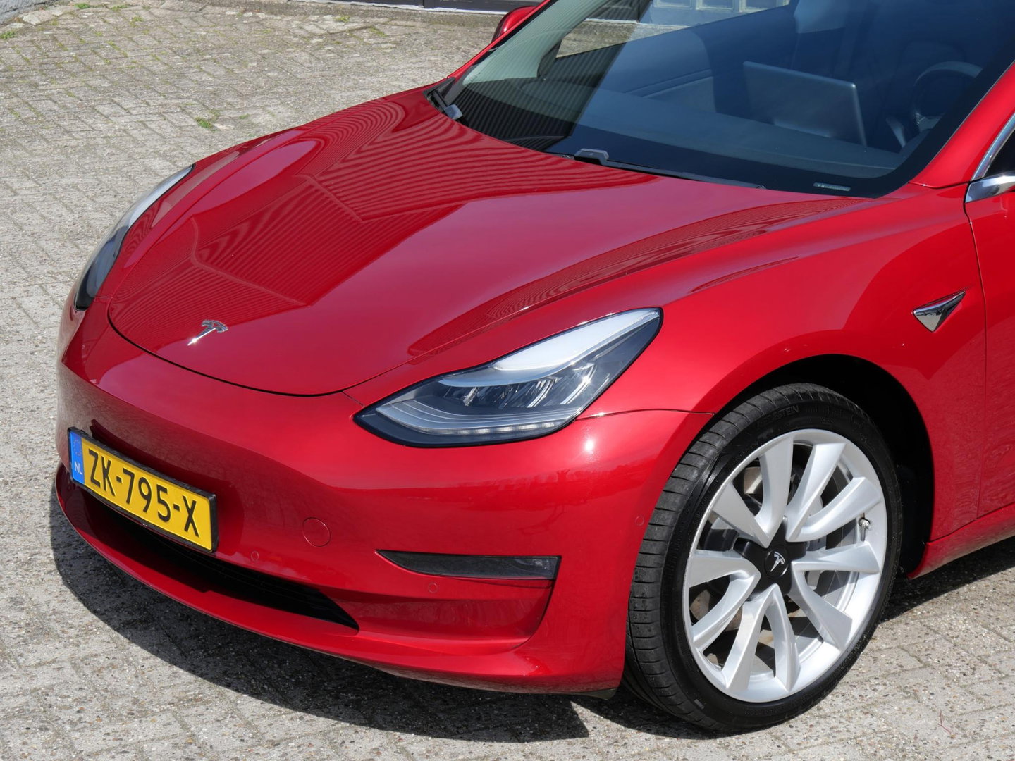 Tesla Model 3 60kWh STANDARD PLUS RDW/ 19INCH/ 1STE EIGENAAR/ 4 NIEUWE BANDEN