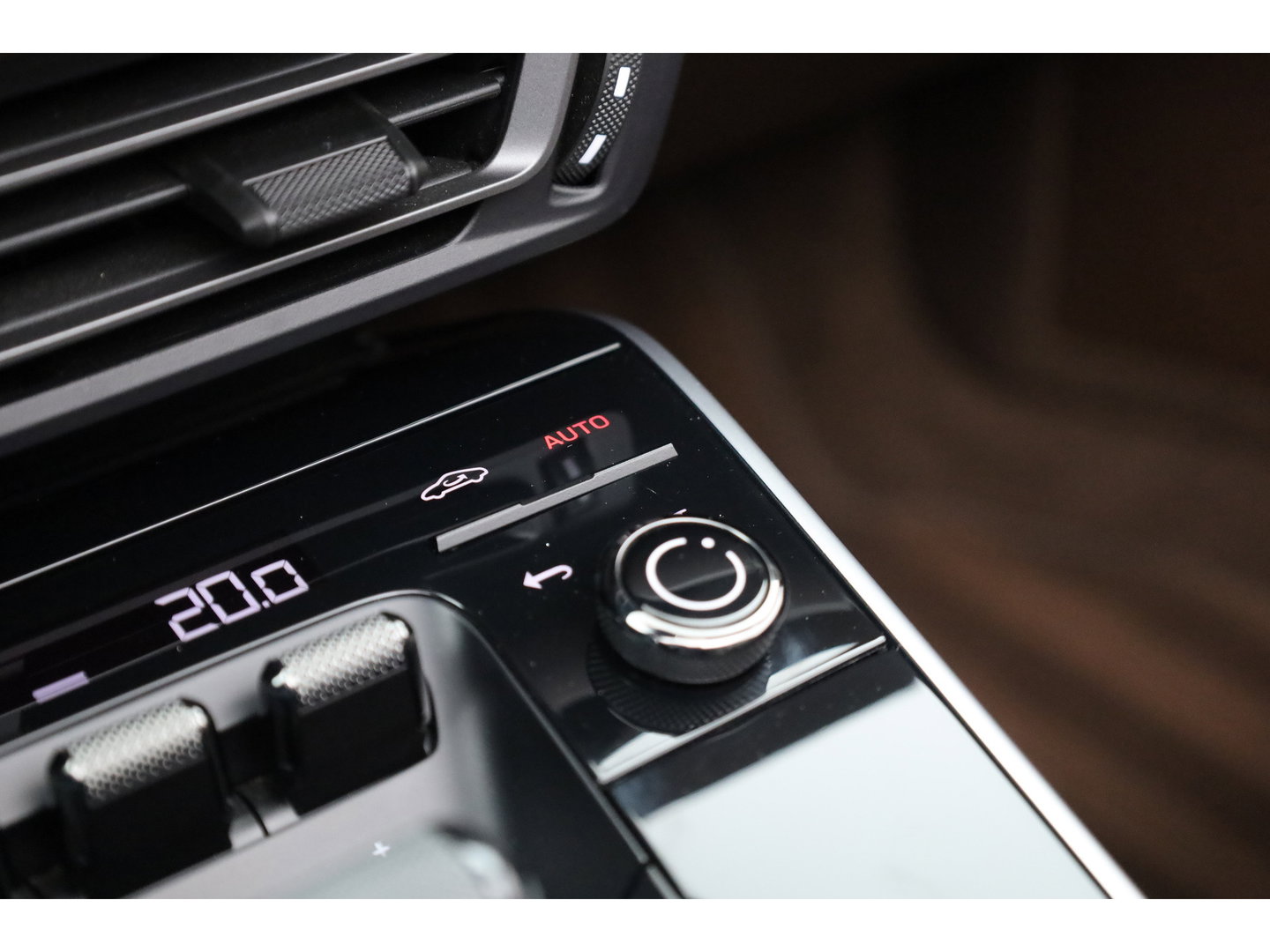 Porsche 911 Targa 4S 3.0 Orgi. NL | Liftsysteem | 20/21 inch RS Spyder | leder truffelbruin | Bose | Stoelventi. | PLMS