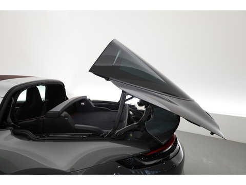 Porsche 911 Targa 4S 3.0 Orgi. NL | Liftsysteem | 20/21 inch RS Spyder | leder truffelbruin | Bose | Stoelventi. | PLMS