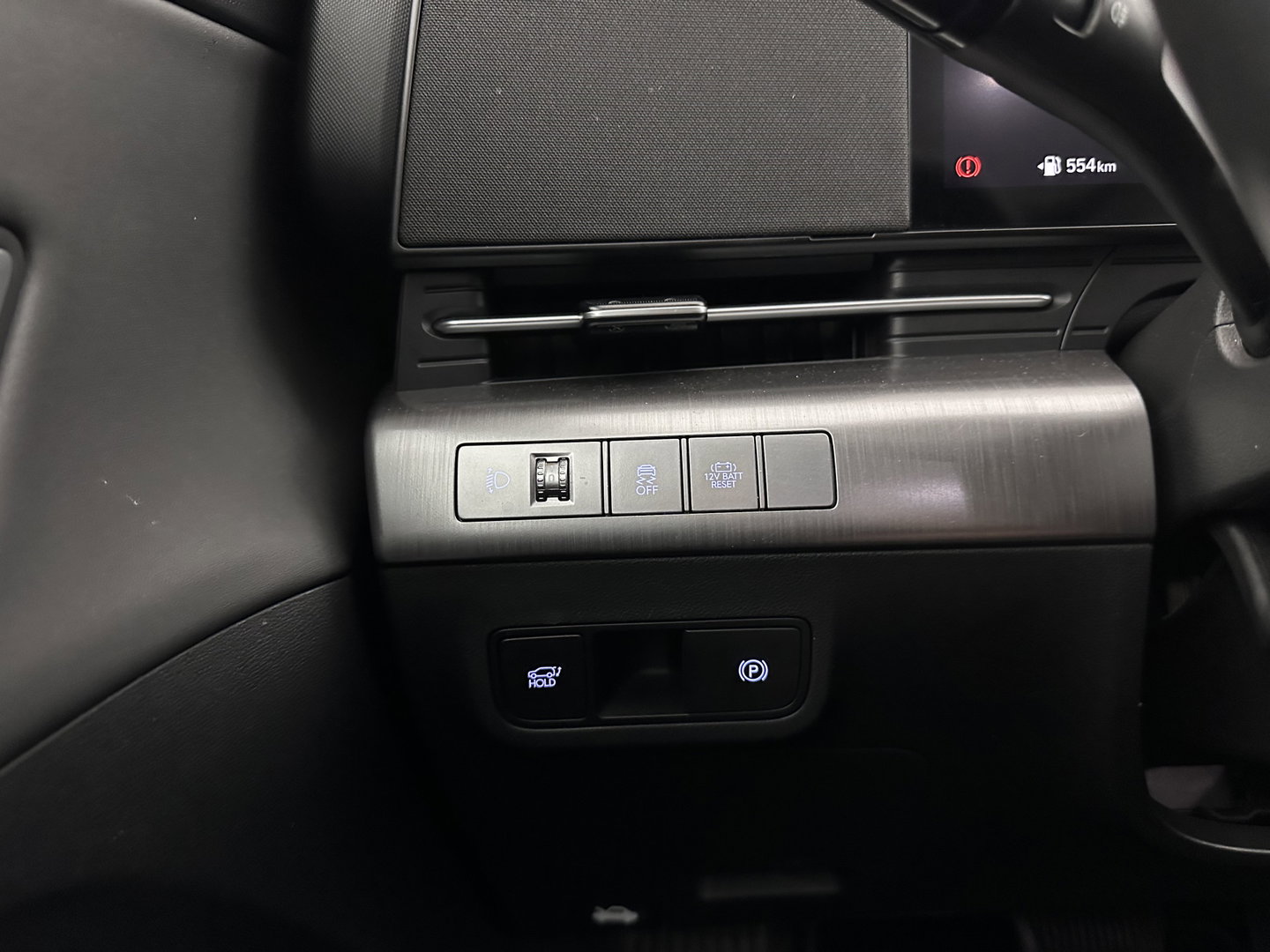 Hyundai KONA 1.6 GDI HEV Premium (INCL-BTW) *LEATHER | FULL-LED | NAVI-FULLMAP | DAB | ADAPTIVE-CRUISE | KEYLESS | TOP-VIEW | BLINDSPOT | LANE-ASSIST | DIGI-COCKPIT | COMFORTSEATS | 18''ALU*