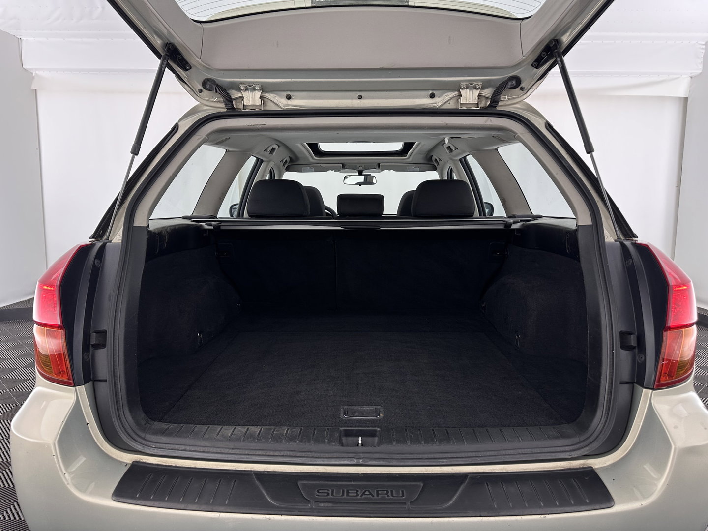 Subaru Outback 2.5i AWD (⚠️) PANO | VELOURS | HEATED-COMFORTSEATS | ECC | CRUISE | TOWBAR | RADIO-CD*