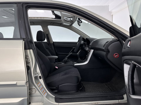 Subaru Outback 2.5i AWD (⚠️) PANO | VELOURS | HEATED-COMFORTSEATS | ECC | CRUISE | TOWBAR | RADIO-CD*