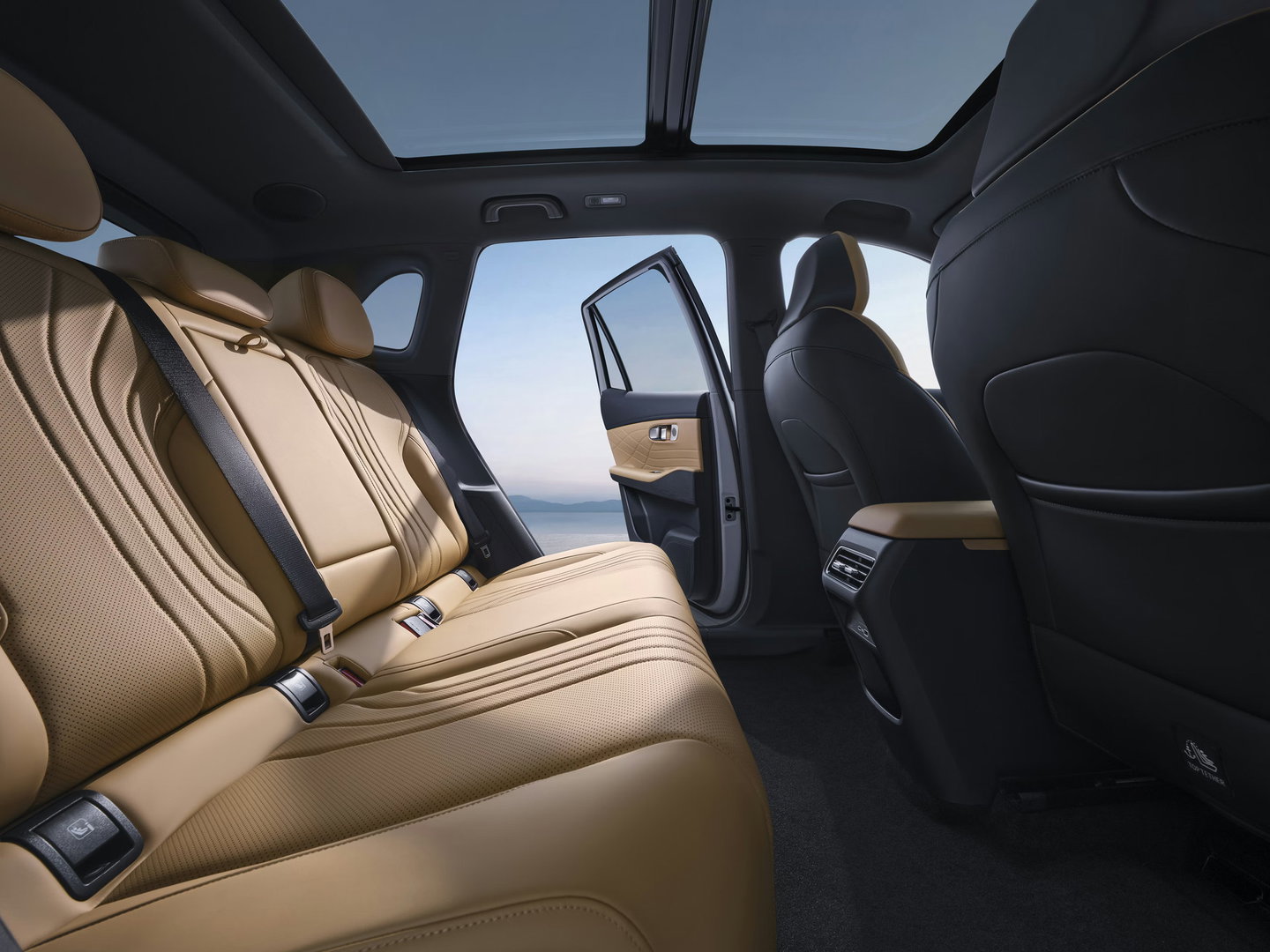 GEELY Starray EM-i 1.5 Pro+ | 29,8 kWh Batterij | 136km WLTP | 60kW Snellaadvermogen | 19''  | 360cam | Stoel- Stuurverw.