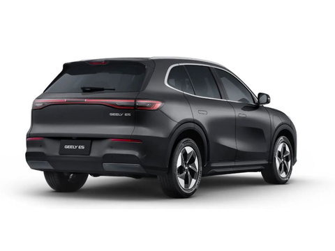 GEELY E5 Max+ 68 kWh | 19'' | Flyme Premium (16 speakers) | Massage+Ventilatie | Pano | Elek. Klep | Stuur-Stoelverw. | 450 WLTP