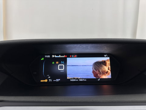 Citroën C4 1.6 e-HDi Exclusive Aut. *NAVI-FULLMAP | KEYLESS | CAMERA | DIGI-COCKPIT | COMFORTSEATS | ECC | PDC | CRUISE | 16''ALU | TOWBAR*