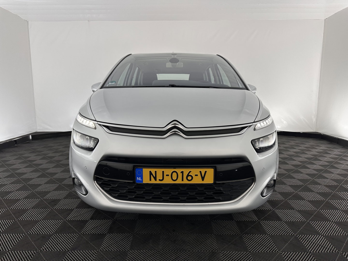 Citroën C4 1.6 e-HDi Exclusive Aut. *NAVI-FULLMAP | KEYLESS | CAMERA | DIGI-COCKPIT | COMFORTSEATS | ECC | PDC | CRUISE | 16''ALU | TOWBAR*