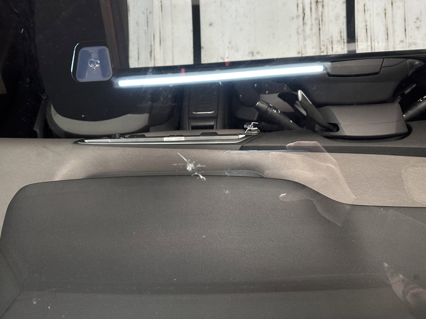 Citroën C4 1.6 e-HDi Exclusive Aut. *NAVI-FULLMAP | KEYLESS | CAMERA | DIGI-COCKPIT | COMFORTSEATS | ECC | PDC | CRUISE | 16''ALU | TOWBAR*