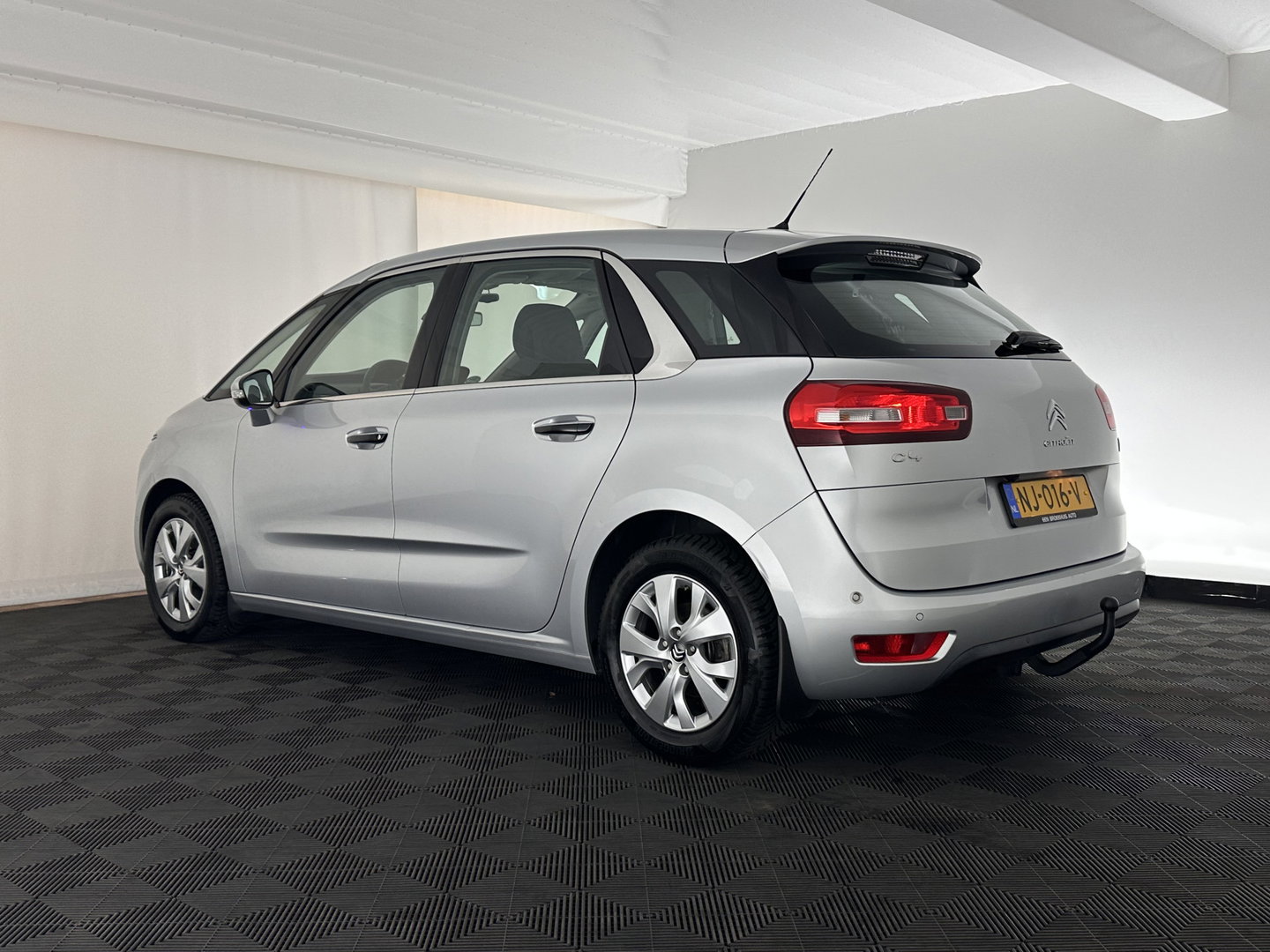 Citroën C4 1.6 e-HDi Exclusive Aut. *NAVI-FULLMAP | KEYLESS | CAMERA | DIGI-COCKPIT | COMFORTSEATS | ECC | PDC | CRUISE | 16''ALU | TOWBAR*