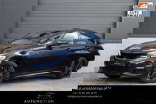 BMW 3 Serie - 330e PANO MEMORY M PAKKET CAMERA HUD TREKHAAK