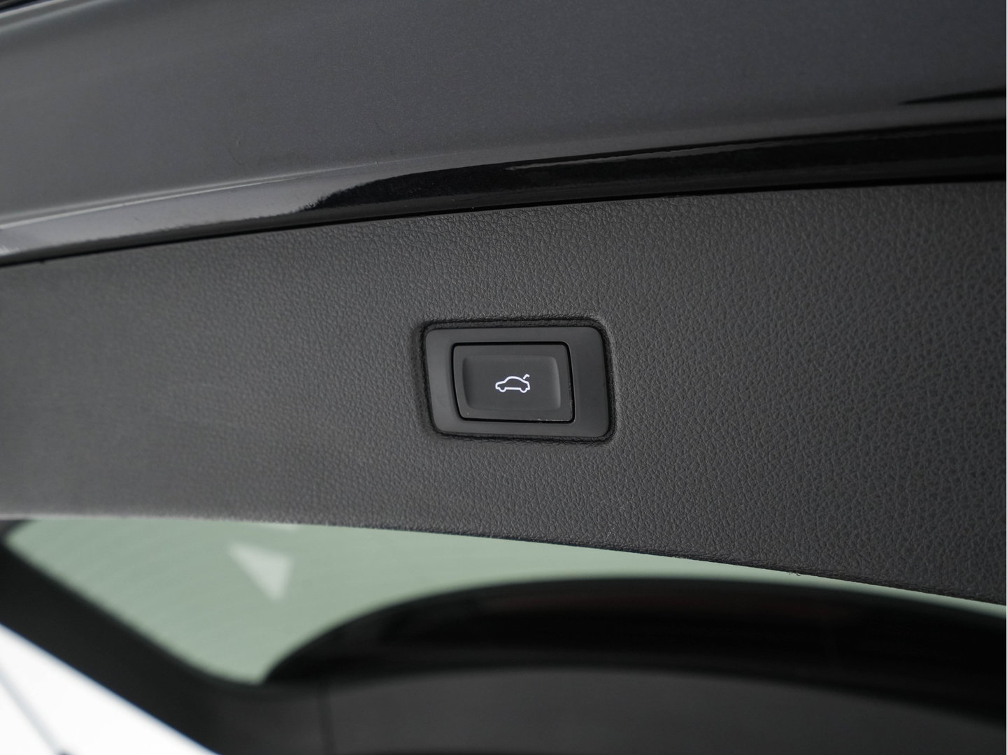 Audi Q7 3.0 TDI e-tron Quattro Sport ( Plug-In ) Aut. *PANO | LEATHER | MEMORY-PACK | FULL-LED | BOSE-AUDIO | ADAPTIVE-CRUISE | DIGI-COCKPIT | HEATED-COMFORTSEATS | CAMERA | AMBIENTLIGHT | NAVI-FULLMAP |  ECC | HEAD-UP | PDC | 21''ALU*