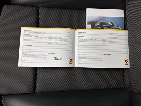 Audi A3 Sportback 1.4 e-tron Lease Edition Aut. *PANO | FULL-LED | LEATHER-FABRIC | DIGI-COCKPIT | KEYLESS | SPORT-SEATS | NAVI-FULLMAP | PRIVACY-GLASS | ECC | PDC | CRUISE | 18''ALU*