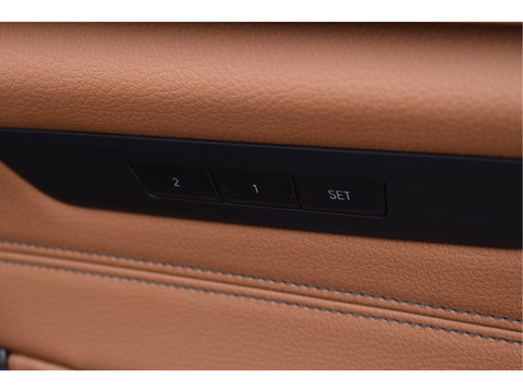 BMW 5 Serie 530i High Executive M-Sport Plus 252 pk benzine | NL-Auto | HUD | Trekhaak | Harman/Kardon | 360 gr.camera | Laserlight | Open dak