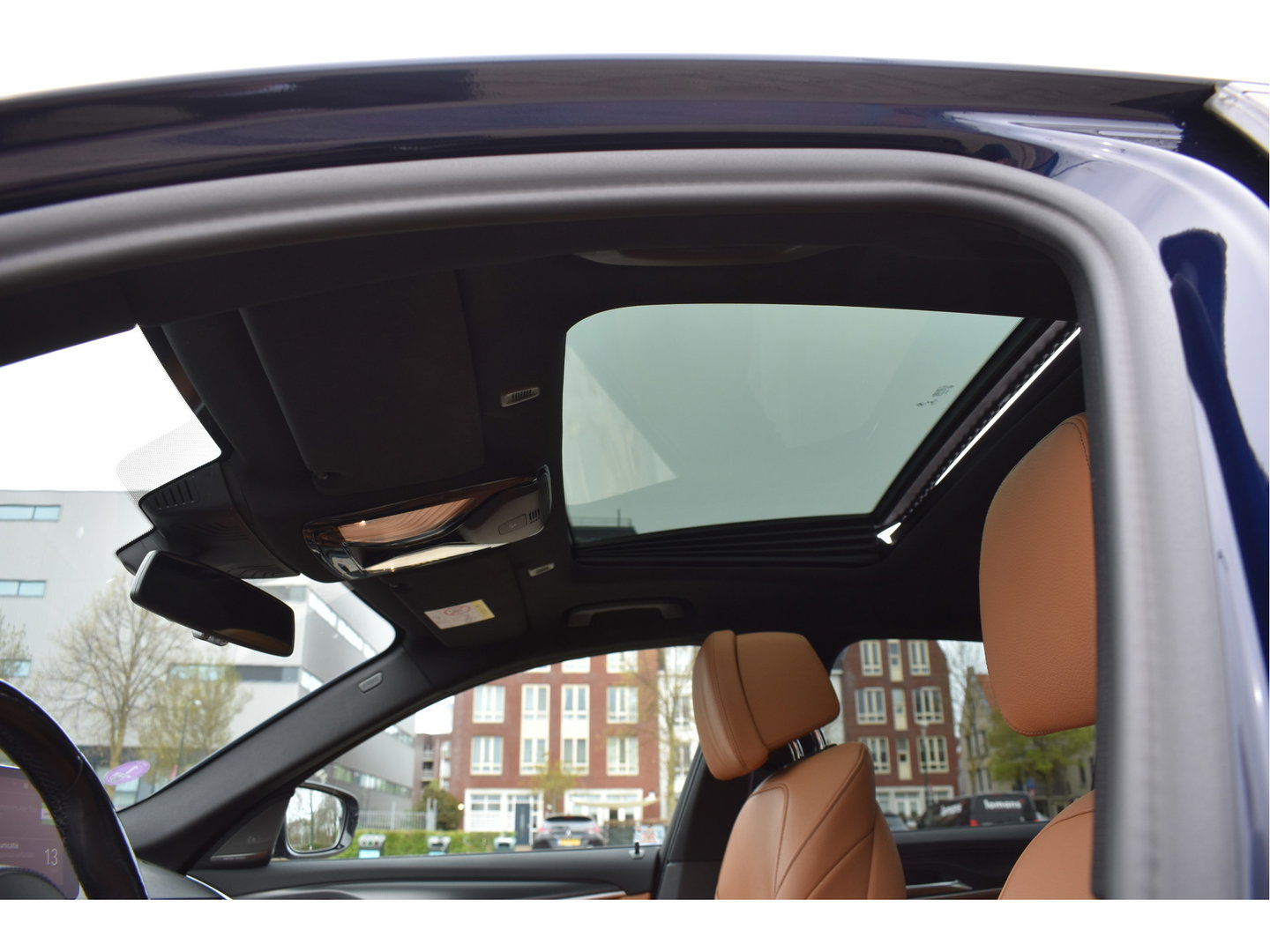 BMW 5 Serie 530i High Executive M-Sport Plus 252 pk benzine | NL-Auto | HUD | Trekhaak | Harman/Kardon | 360 gr.camera | Laserlight | Open dak