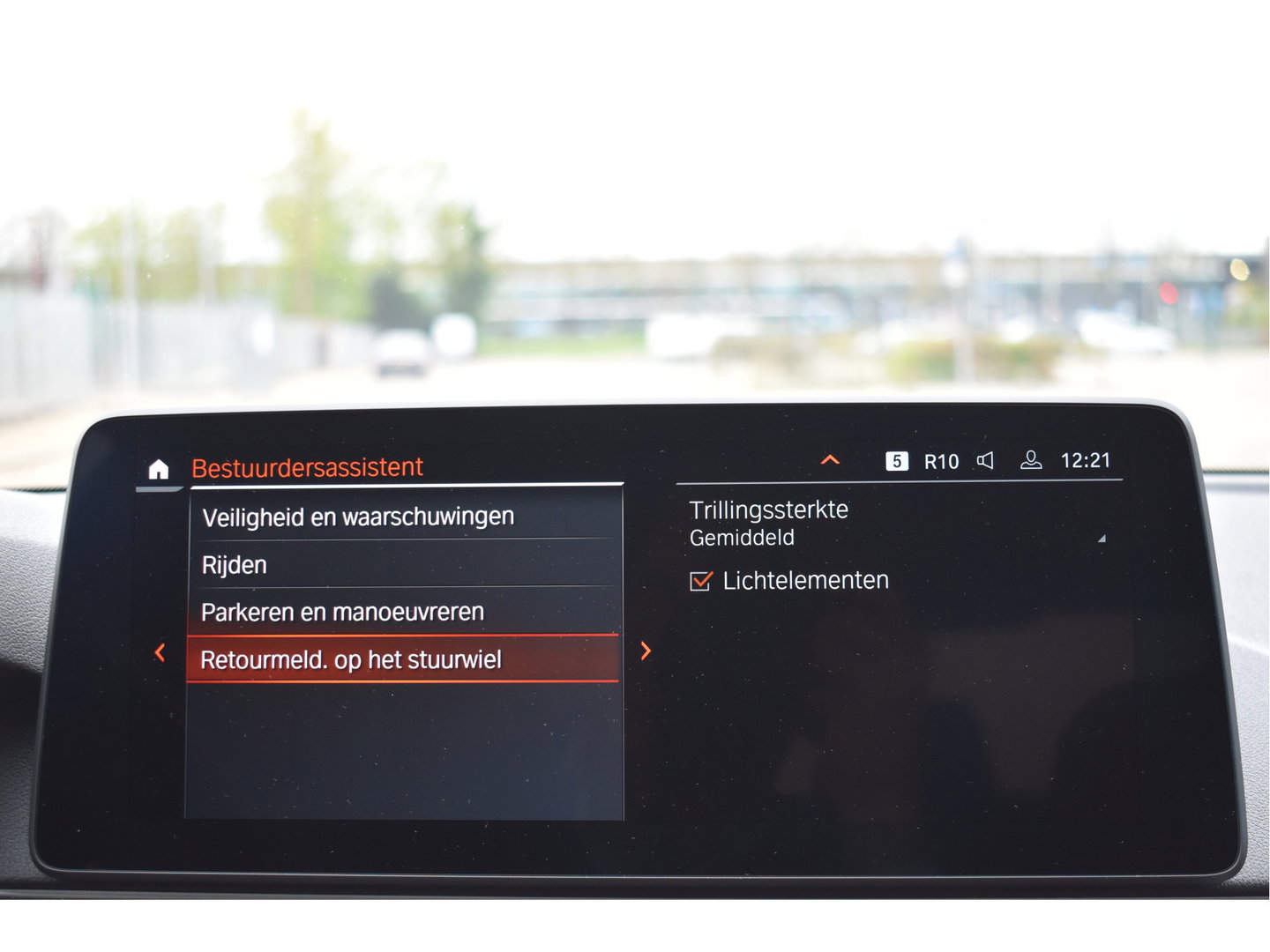 BMW 5 Serie 530i High Executive M-Sport Plus 252 pk benzine | NL-Auto | HUD | Trekhaak | Harman/Kardon | 360 gr.camera | Laserlight | Open dak