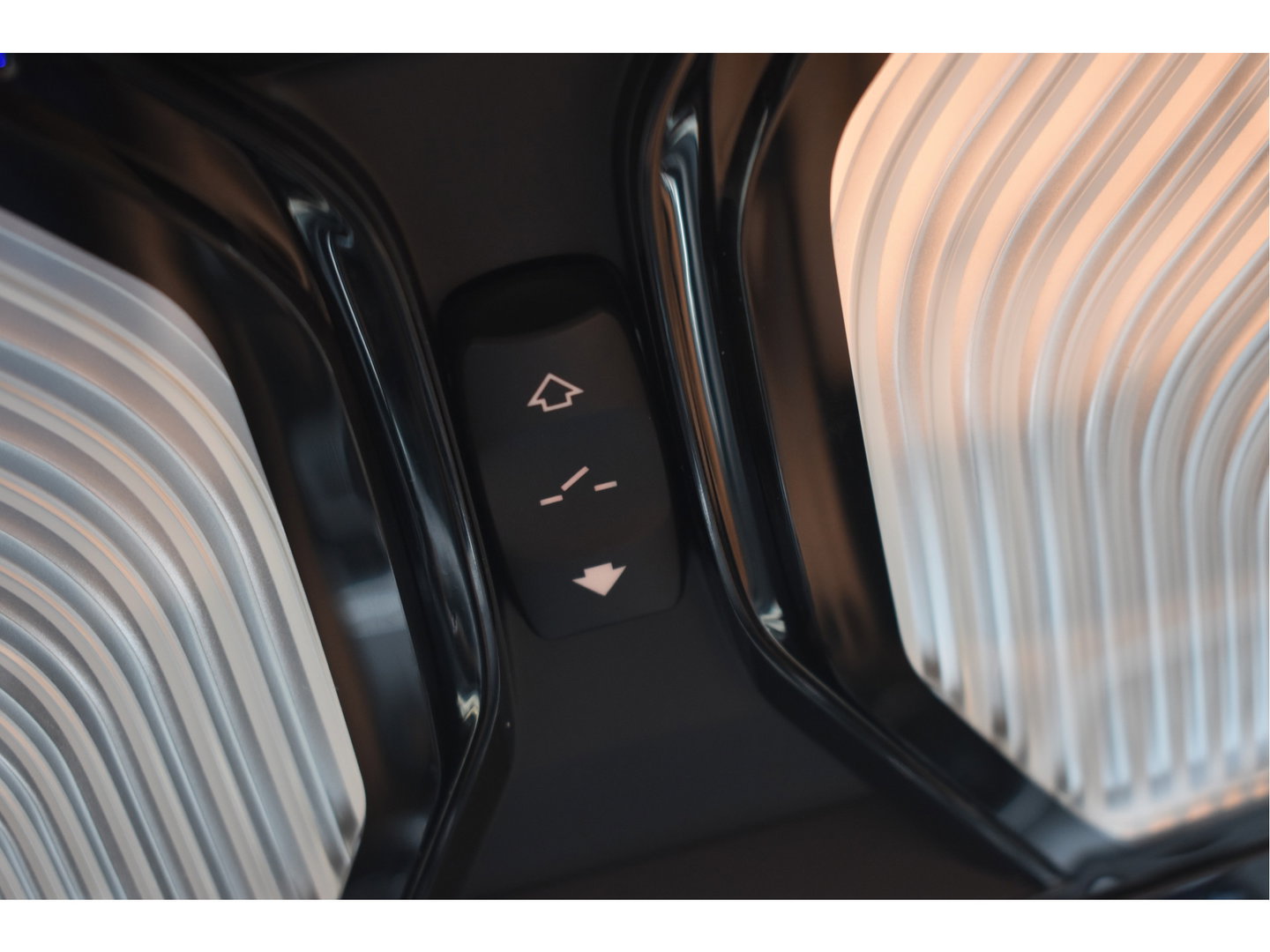 BMW 5 Serie 530i High Executive M-Sport Plus 252 pk benzine | NL-Auto | HUD | Trekhaak | Harman/Kardon | 360 gr.camera | Laserlight | Open dak