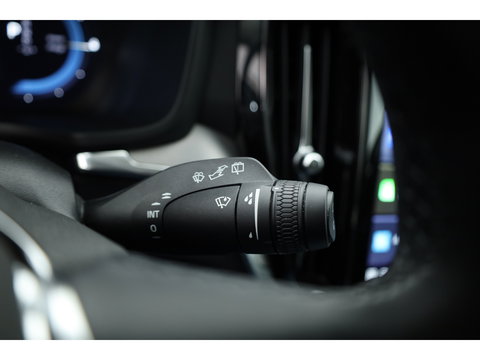 Volvo V60 2.0 T6 Plug-in hybrid AWD Plus Dark | ACC | Blis | H&K Audio | Stoel 4 & Stuur verwarming | memory | 19" |