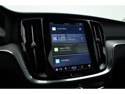 Volvo V60 2.0 T6 Plug-in hybrid AWD Plus Dark | ACC | Blis | H&K Audio | Stoel 4 & Stuur verwarming | memory | 19" |