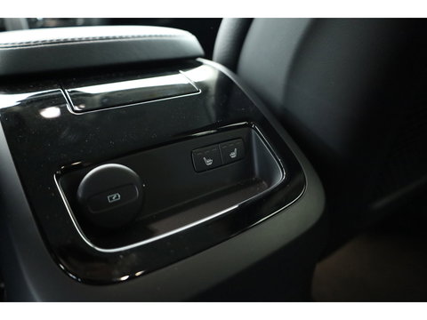 Volvo V60 2.0 T6 Plug-in hybrid AWD Plus Dark | ACC | Blis | H&K Audio | Stoel 4 & Stuur verwarming | memory | 19" |