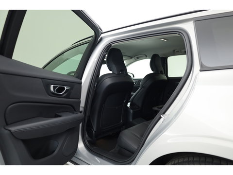 Volvo V60 2.0 T6 Plug-in hybrid AWD Plus Dark | ACC | Blis | H&K Audio | Stoel 4 & Stuur verwarming | memory | 19" |