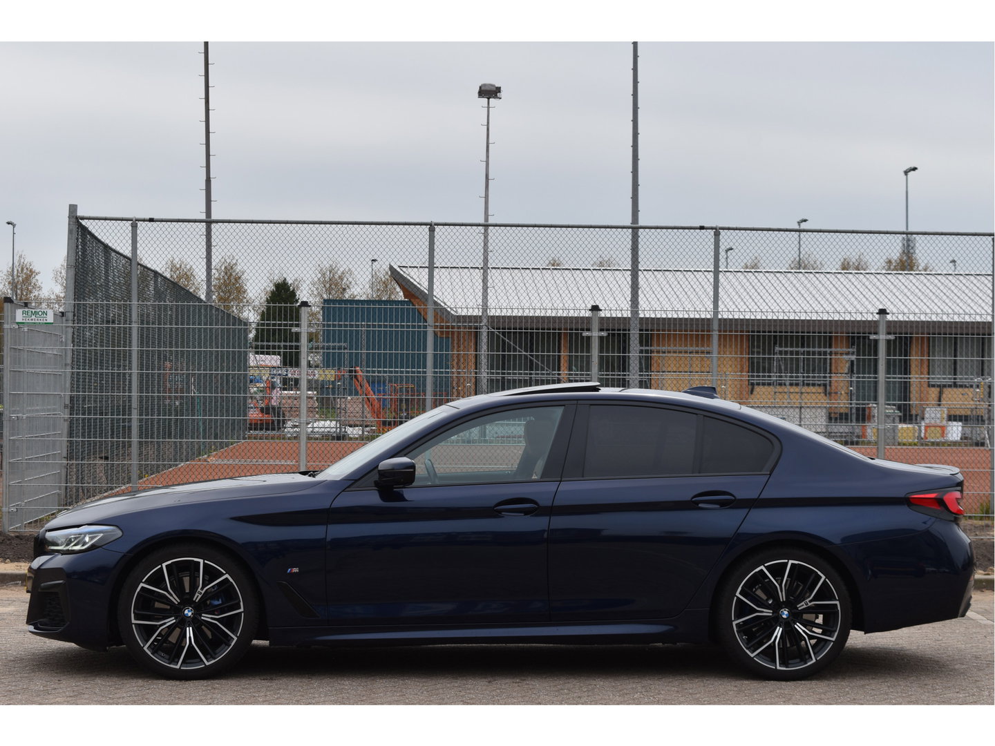 BMW 5 Serie 530i High Executive M-Sport Plus 252 pk benzine | NL-Auto | HUD | Trekhaak | Harman/Kardon | 360 gr.camera | Laserlight | Open dak
