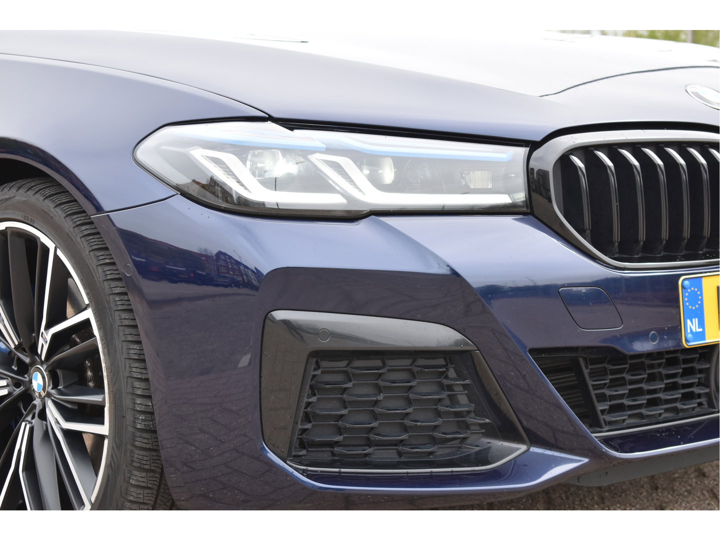 BMW 5 Serie 530i High Executive M-Sport Plus 252 pk benzine | NL-Auto | HUD | Trekhaak | Harman/Kardon | 360 gr.camera | Laserlight | Open dak