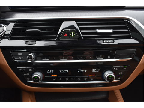 BMW 5 Serie 530i High Executive M-Sport Plus 252 pk benzine | NL-Auto | HUD | Trekhaak | Harman/Kardon | 360 gr.camera | Laserlight | Open dak