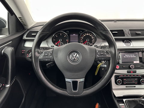 Volkswagen Passat Variant 1.6 TDI Highline BlueMotion ⚠️MOTOR-DEFECT⚠️ *PANO | LEATHER-MICROFIBRE | HEATED-COMFORTSEATS | NAVI-FULLMAP | PRIVACY-GLASS | ECC | PDC | CRUISE | 17''ALU | TOWBAR*
