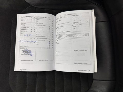 Volkswagen Passat Variant 1.6 TDI Highline BlueMotion ⚠️MOTOR-DEFECT⚠️ *PANO | LEATHER-MICROFIBRE | HEATED-COMFORTSEATS | NAVI-FULLMAP | PRIVACY-GLASS | ECC | PDC | CRUISE | 17''ALU | TOWBAR*