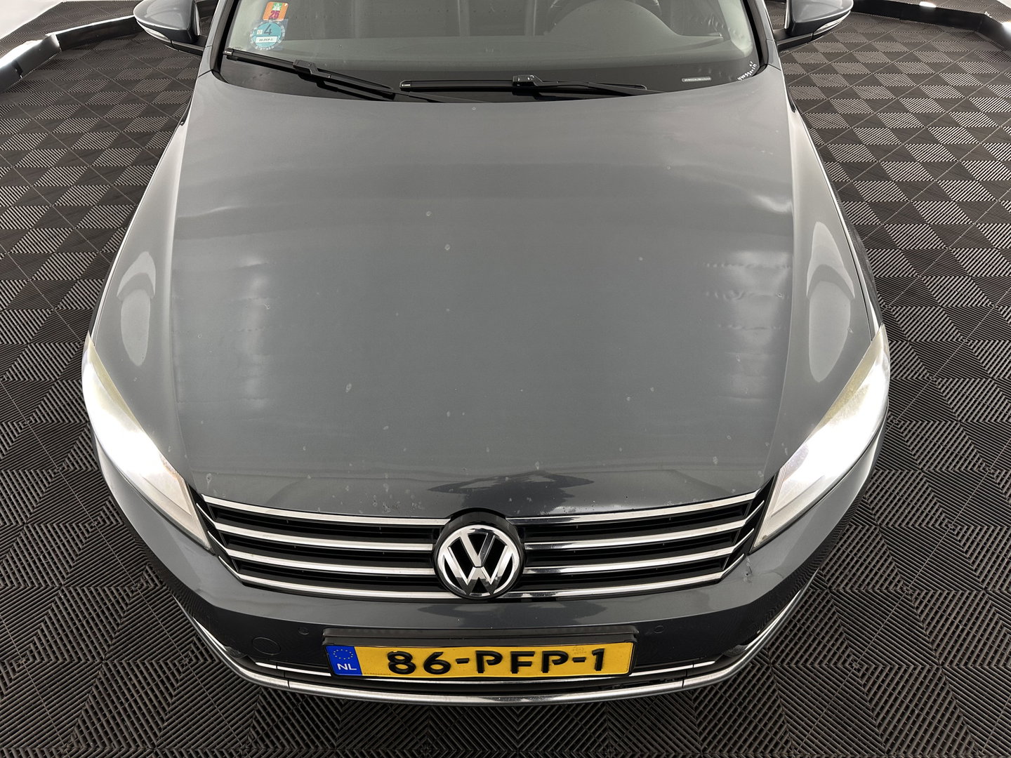 Volkswagen Passat Variant 1.6 TDI Highline BlueMotion ⚠️MOTOR-DEFECT⚠️ *PANO | LEATHER-MICROFIBRE | HEATED-COMFORTSEATS | NAVI-FULLMAP | PRIVACY-GLASS | ECC | PDC | CRUISE | 17''ALU | TOWBAR*