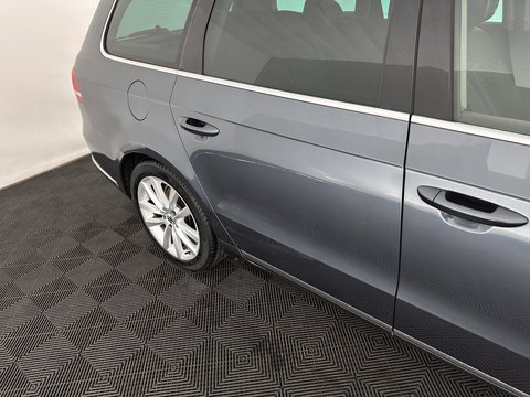 Volkswagen Passat Variant 1.6 TDI Highline BlueMotion ⚠️MOTOR-DEFECT⚠️ *PANO | LEATHER-MICROFIBRE | HEATED-COMFORTSEATS | NAVI-FULLMAP | PRIVACY-GLASS | ECC | PDC | CRUISE | 17''ALU | TOWBAR*