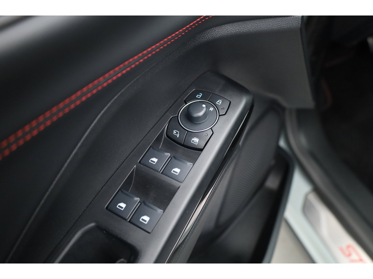 Ford Puma 1.0 EcoBoost Hybrid ST-Line | Winter Pack | 360cam | Adapt. Cruise | Apple CarPlay | Keyless | Elek. Achterklep |