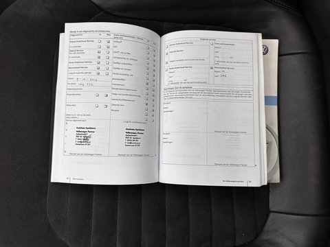 Volkswagen Passat Variant 1.6 TDI Highline BlueMotion ⚠️MOTOR-DEFECT⚠️ *PANO | LEATHER-MICROFIBRE | HEATED-COMFORTSEATS | NAVI-FULLMAP | PRIVACY-GLASS | ECC | PDC | CRUISE | 17''ALU | TOWBAR*