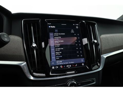 Volvo V90 2.0 T6 AWD Business Pro | Pano | Elek. Trekhaak | Adapt. Cruise | 4x Stoelverw. | Memory | Camera | Keyless | 18''