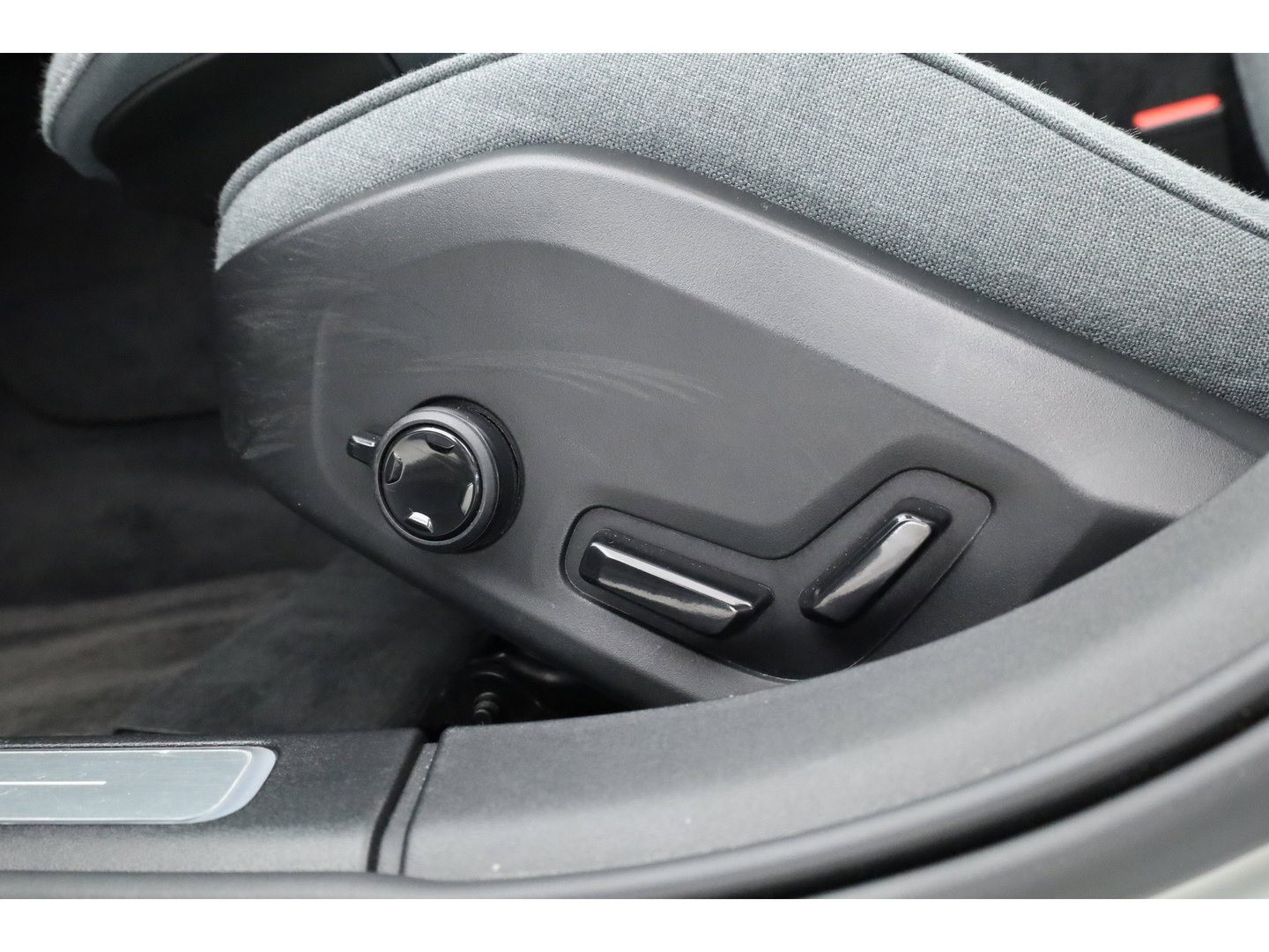 Volvo V90 2.0 T6 AWD Business Pro | Pano | Elek. Trekhaak | Adapt. Cruise | 4x Stoelverw. | Memory | Camera | Keyless | 18''