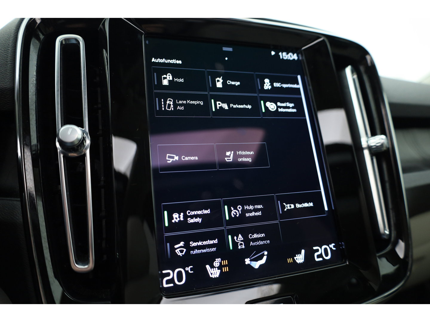 Volvo XC40 1.5 T4 Plug-in hybrid Ultimate Dark | Pano | H&K Audio | Memory | achteruitrijcamera | 20 " |