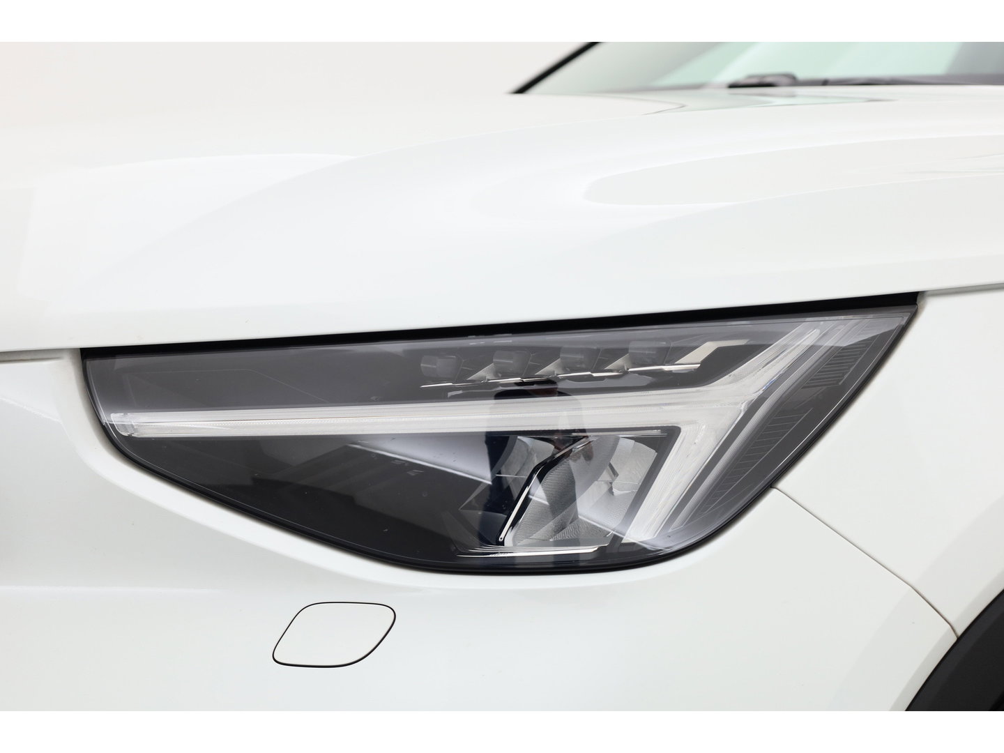 Volvo XC40 1.5 T4 Plug-in hybrid Ultimate Dark | Pano | H&K Audio | Memory | achteruitrijcamera | 20 " |