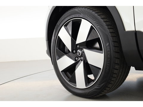 Volvo XC40 1.5 T4 Plug-in hybrid Ultimate Dark | Pano | H&K Audio | Memory | achteruitrijcamera | 20 " |