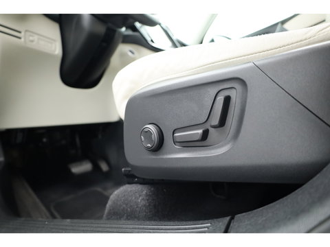 Volvo XC40 1.5 T4 Plug-in hybrid Ultimate Dark | Pano | H&K Audio | Memory | achteruitrijcamera | 20 " |